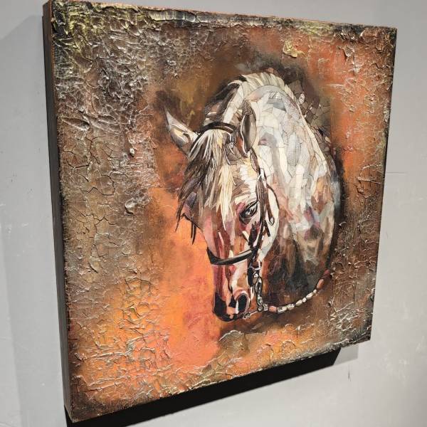 At Başı Figürlü Pano